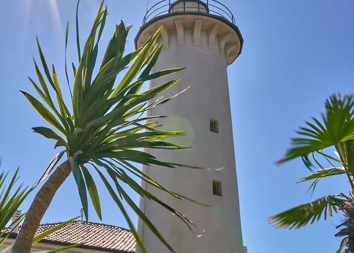 Cozy With Swimming Pool And Fireplace *