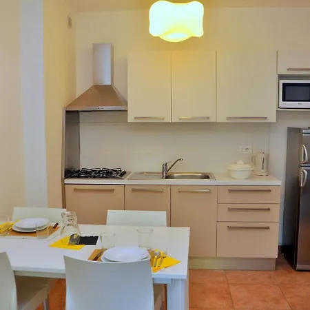 Appartamento Cozy With Swimming Pool And Fireplace *