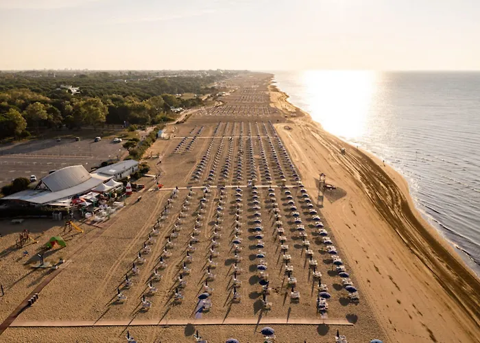 Cozy With Swimming Pool And Fireplace Apartment Bibione